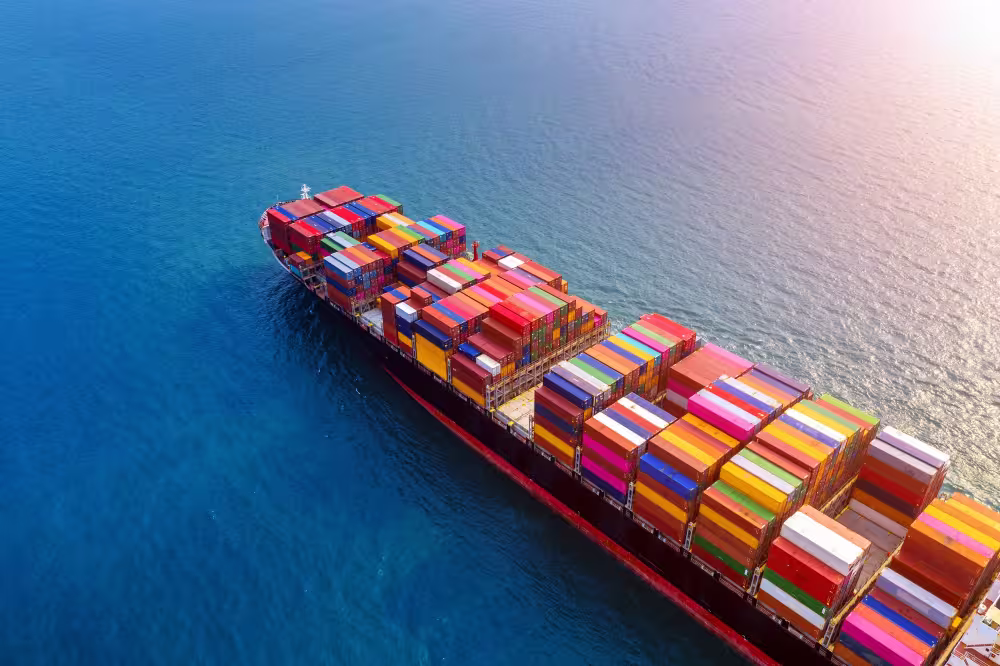 Container ship symbolizing AI use in global logistics management